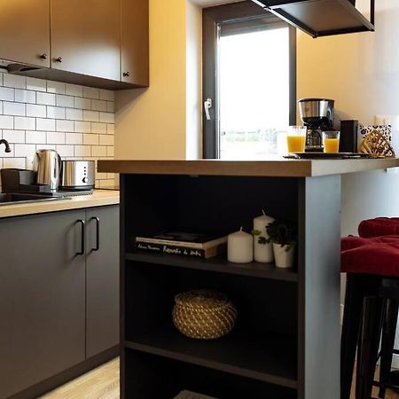 Amazing City View - Terrace+Netflix - City Center Bukares Bagian luar foto