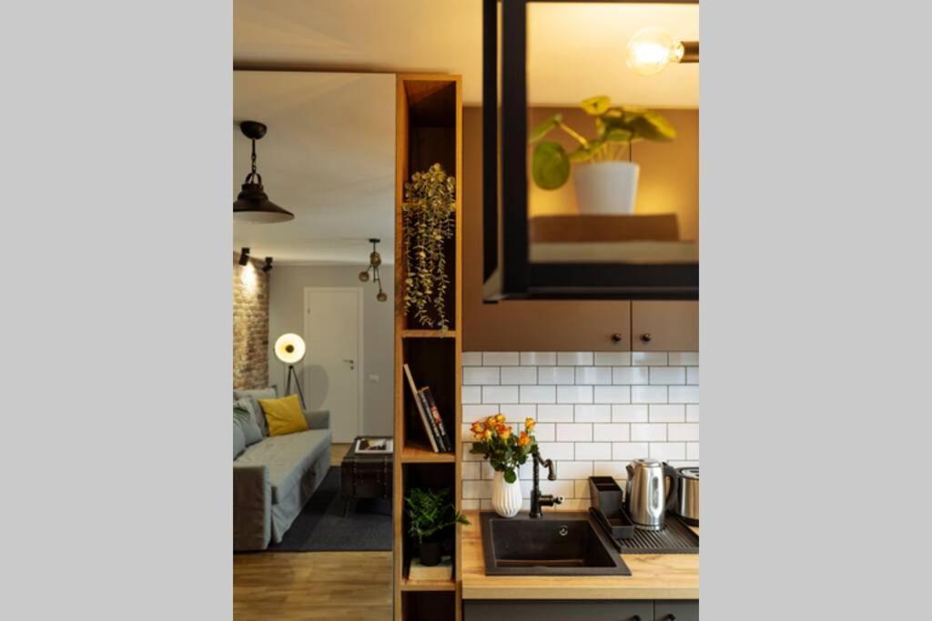 Amazing City View - Terrace+Netflix - City Center Bukares Bagian luar foto