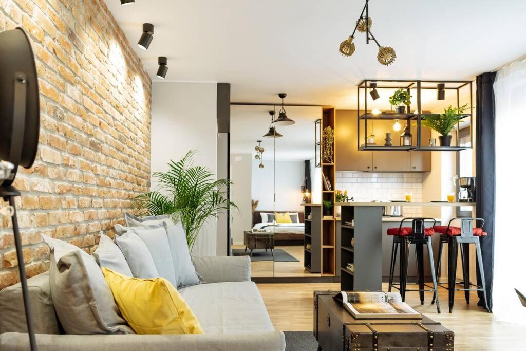 Amazing City View - Terrace+Netflix - City Center Bukares Bagian luar foto